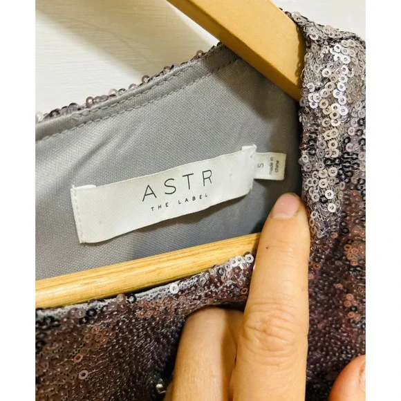 ASTR The Label Silver Sequin Mini Dress Women's Size S - Picture 4 of 5